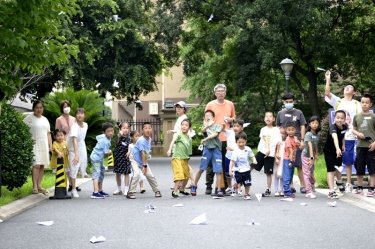 溯文明曙光 觀造紙蝶變|“紙業(yè)達人”暑期親子研學活動走進景興紙業(yè)